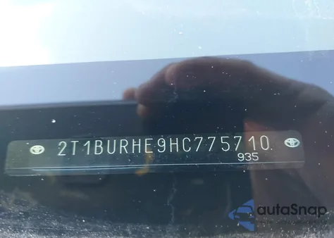 2017 Toyota Corolla L z USA, uszkodzony, nr VIN 2T1BURHE9HC775710